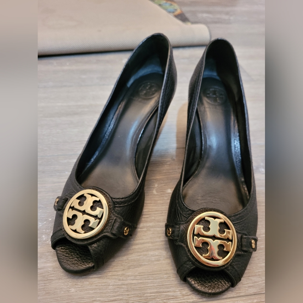 Tory Burch Leticia Peep-Toe Leather Wedge Shoes Sz 9.5M